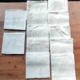 12 serviettes de table anciennes monogramme MD