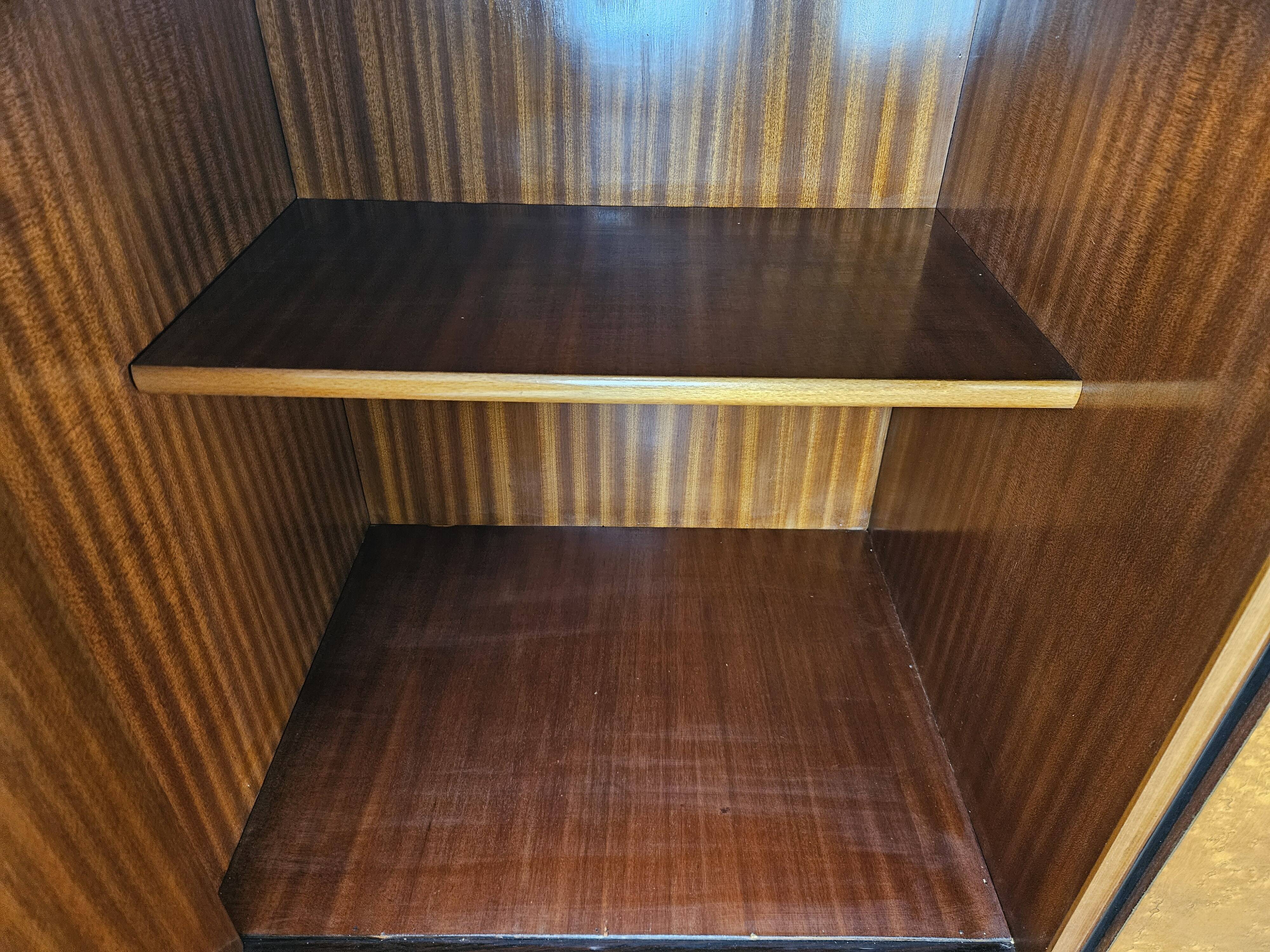 Art Decò Sideboard in Mahogany and Maple with Black Glass and Brass Finishi