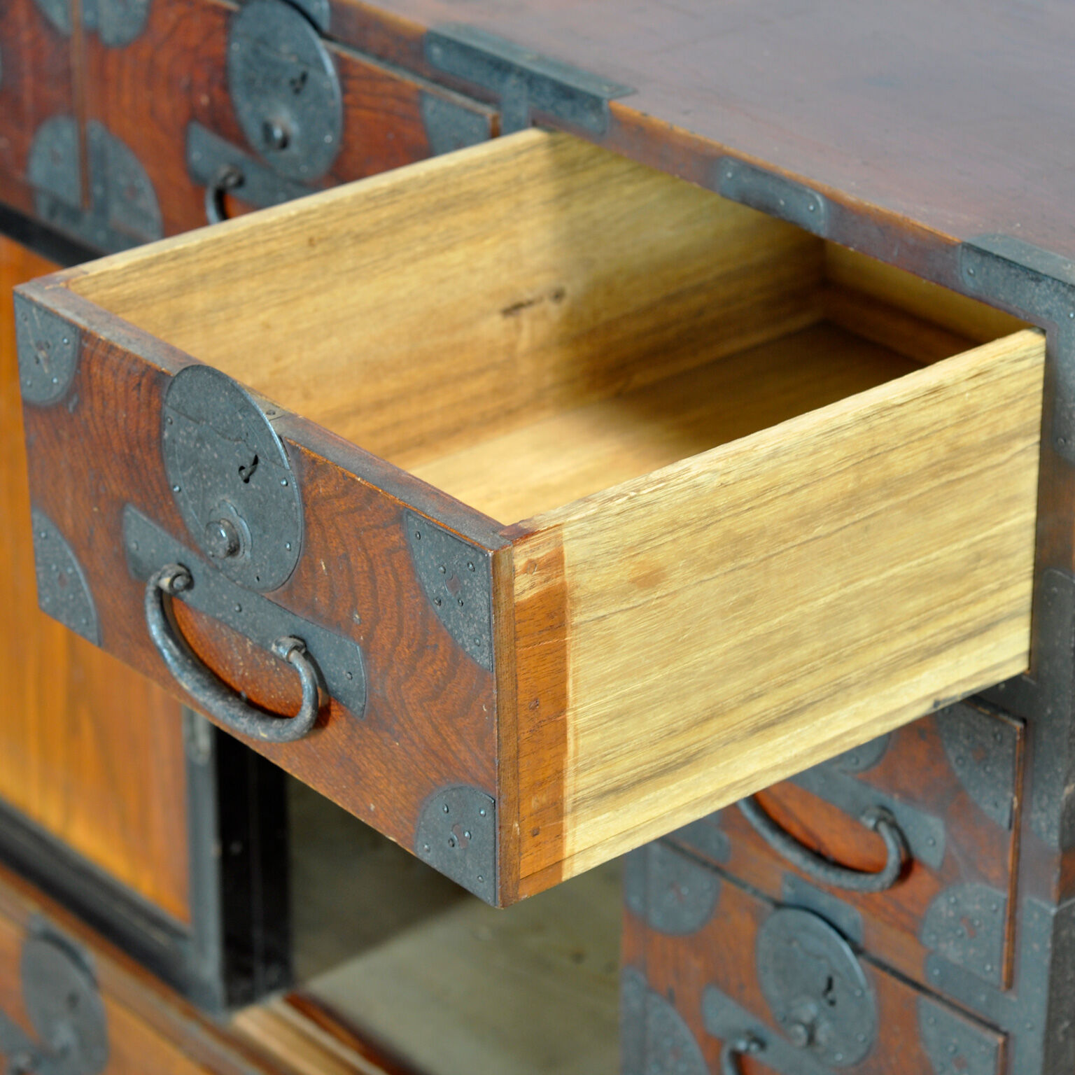 Commode japonaise Tansu, vers 1890