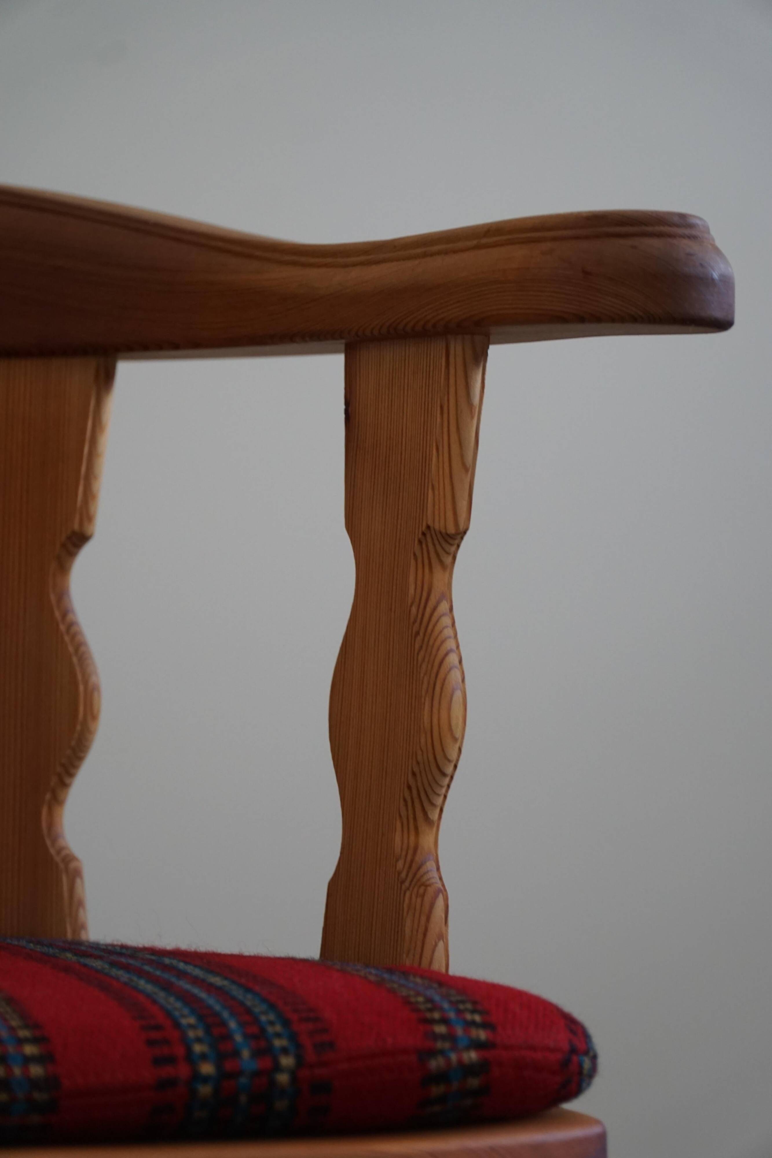 Set of 4 modern Norwegian armchairs by Krogenæs, solid pine, 1950s.