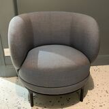 Vuelta 72 armchair + Vuelta 3-seater sofa by Jaime Hayon for the Wittmann brand