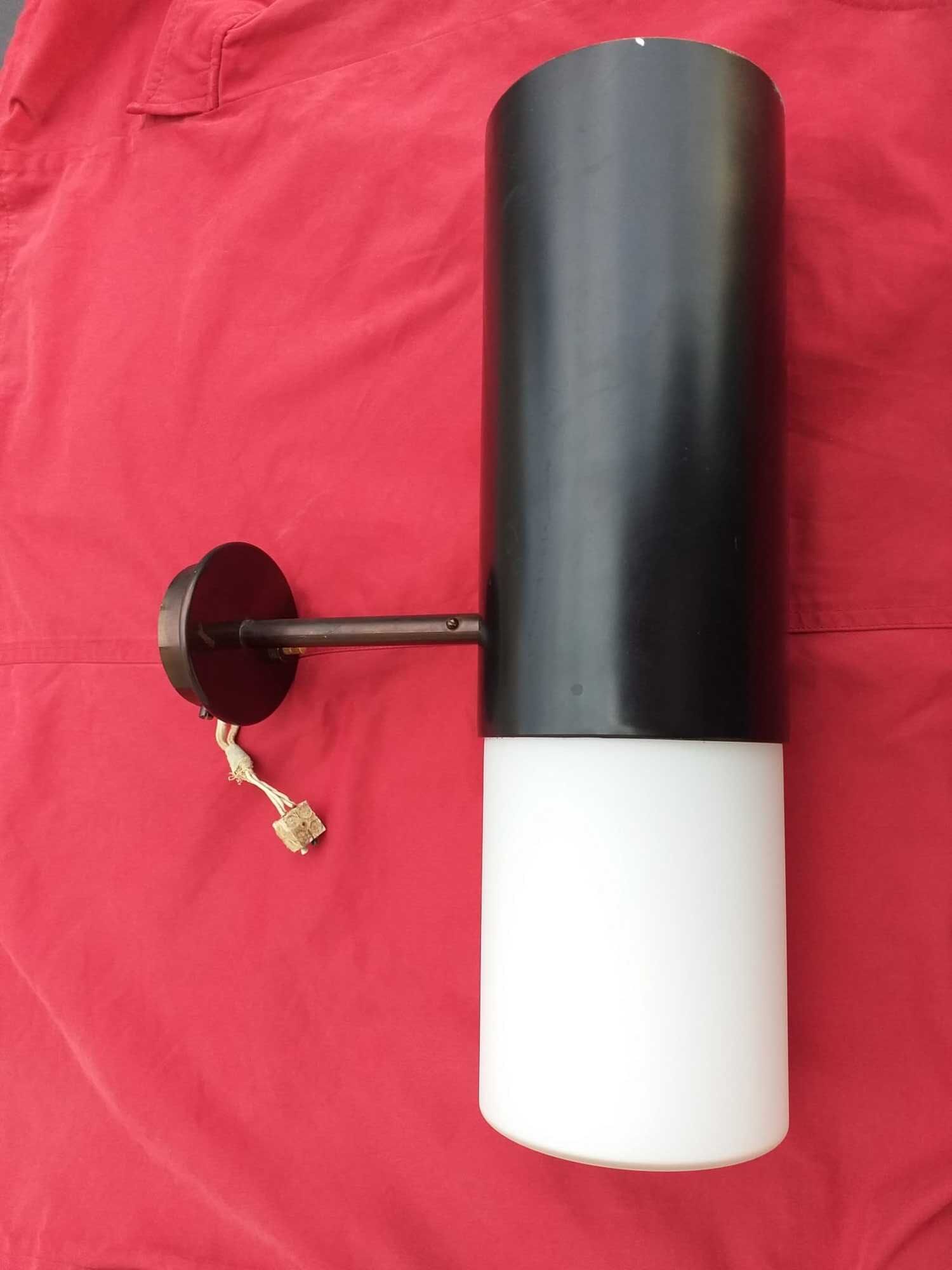 Rare - modernist wall lamp Arteluce model 205 signed Gino Sarfatti, Italy 1955