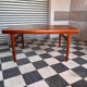 Table scandinave en teck