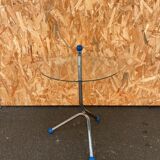 Vintage pedestal table style memphis