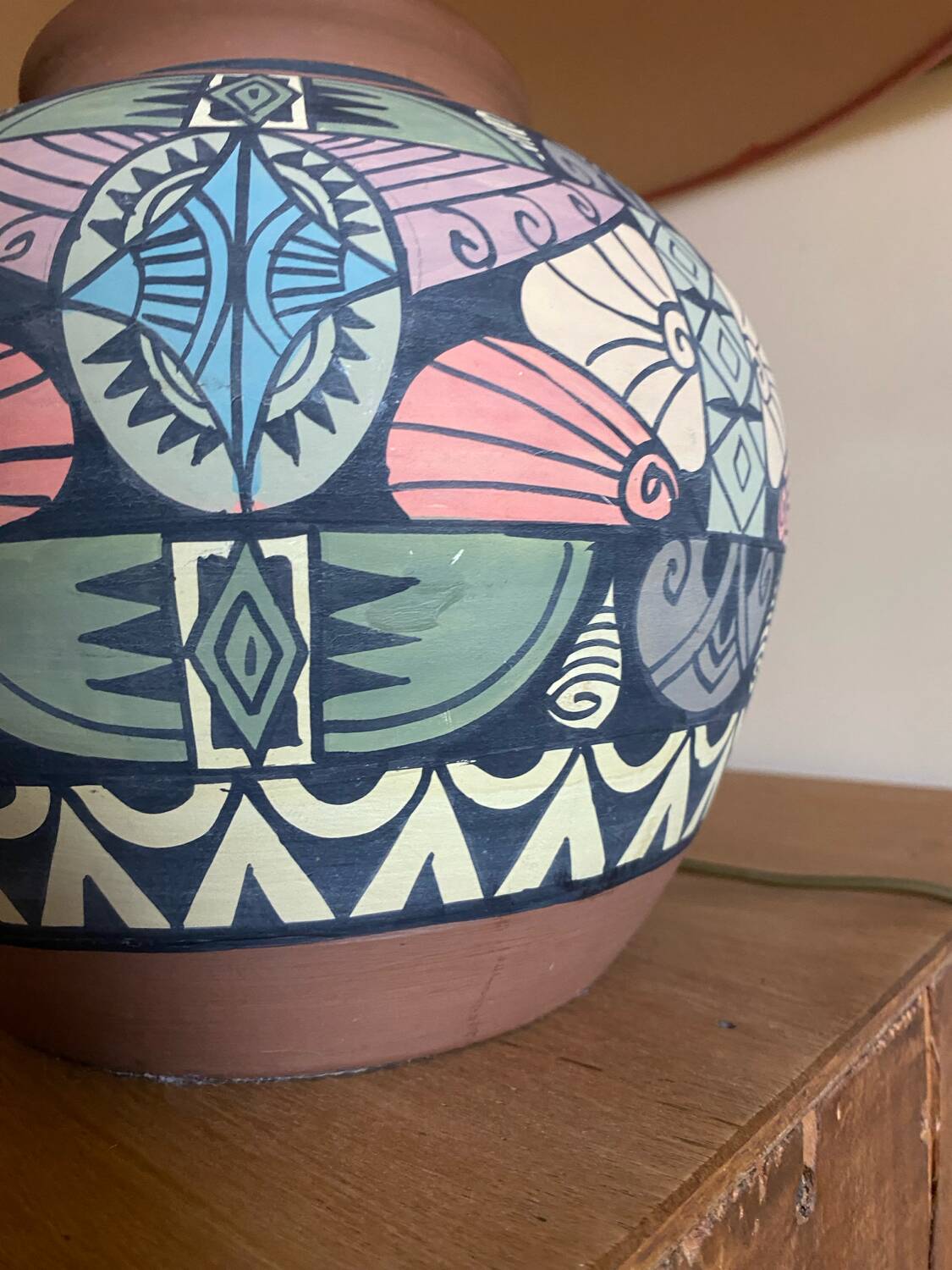 Painted ceramic table lamp