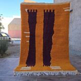 Handmade Berber rug from Oued Zem, size 200 x 300 cm