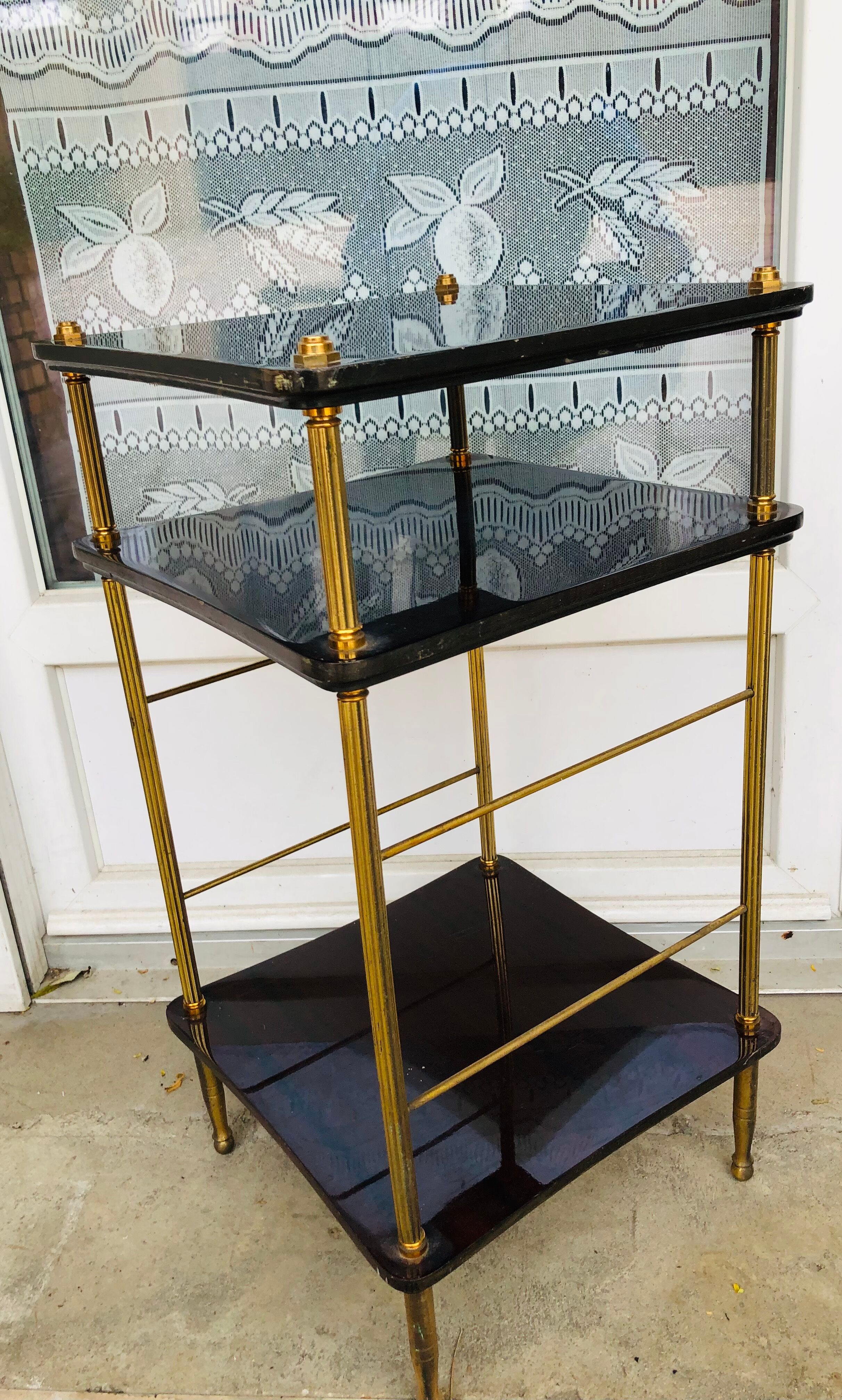 Formica shelf on legs