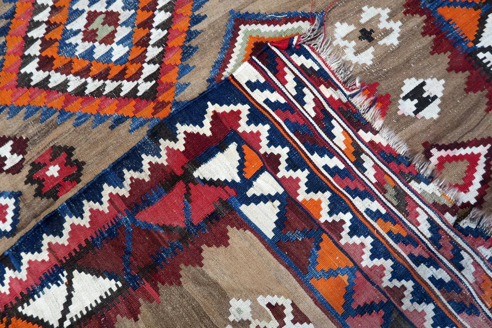 Handmade antique Persian Ardabil kilim rug 137 x 198 cm, 1930s
