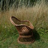 Fauteuil en osier pour enfant