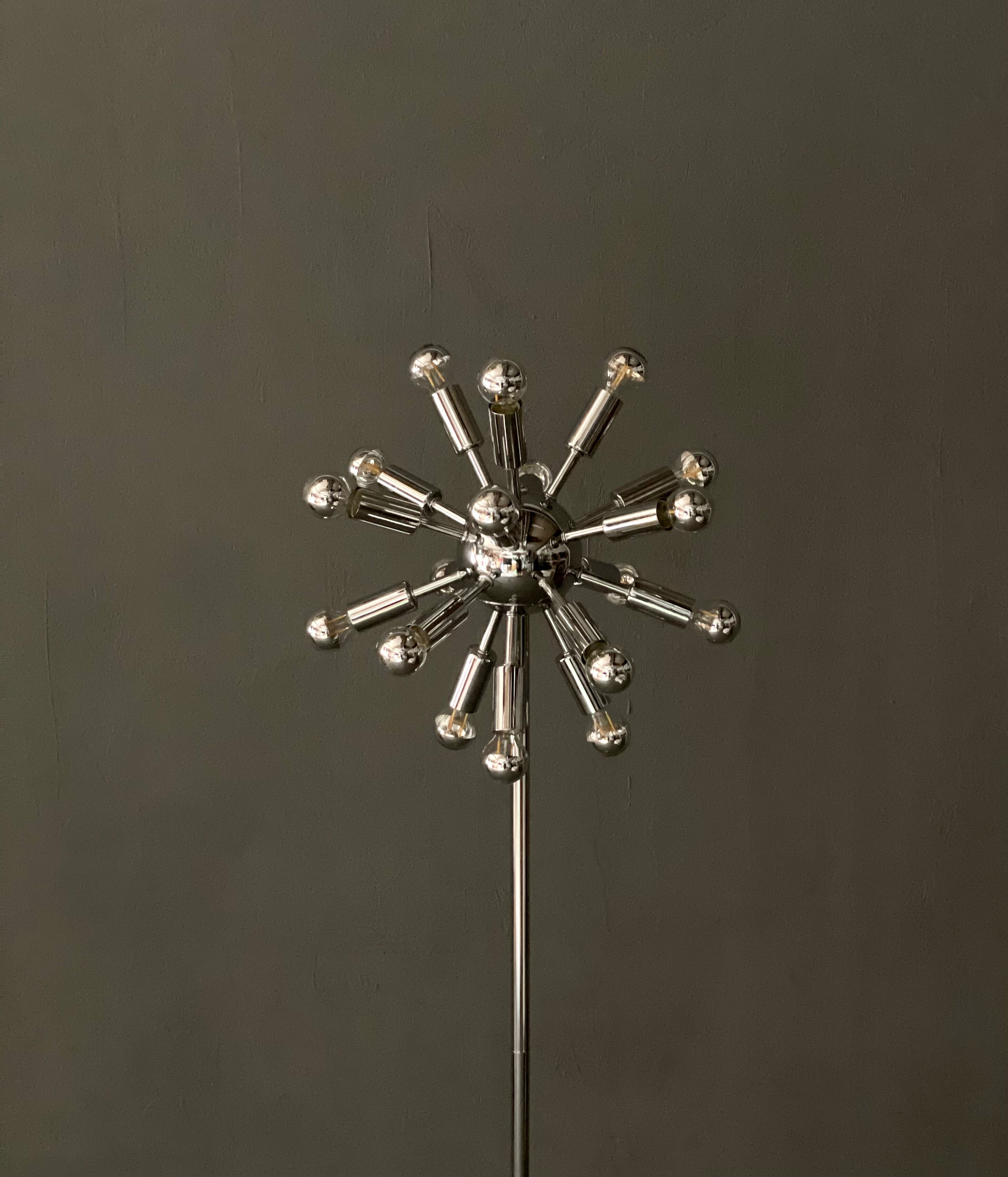 Sputnik floor lamp in Chrome 18 lights