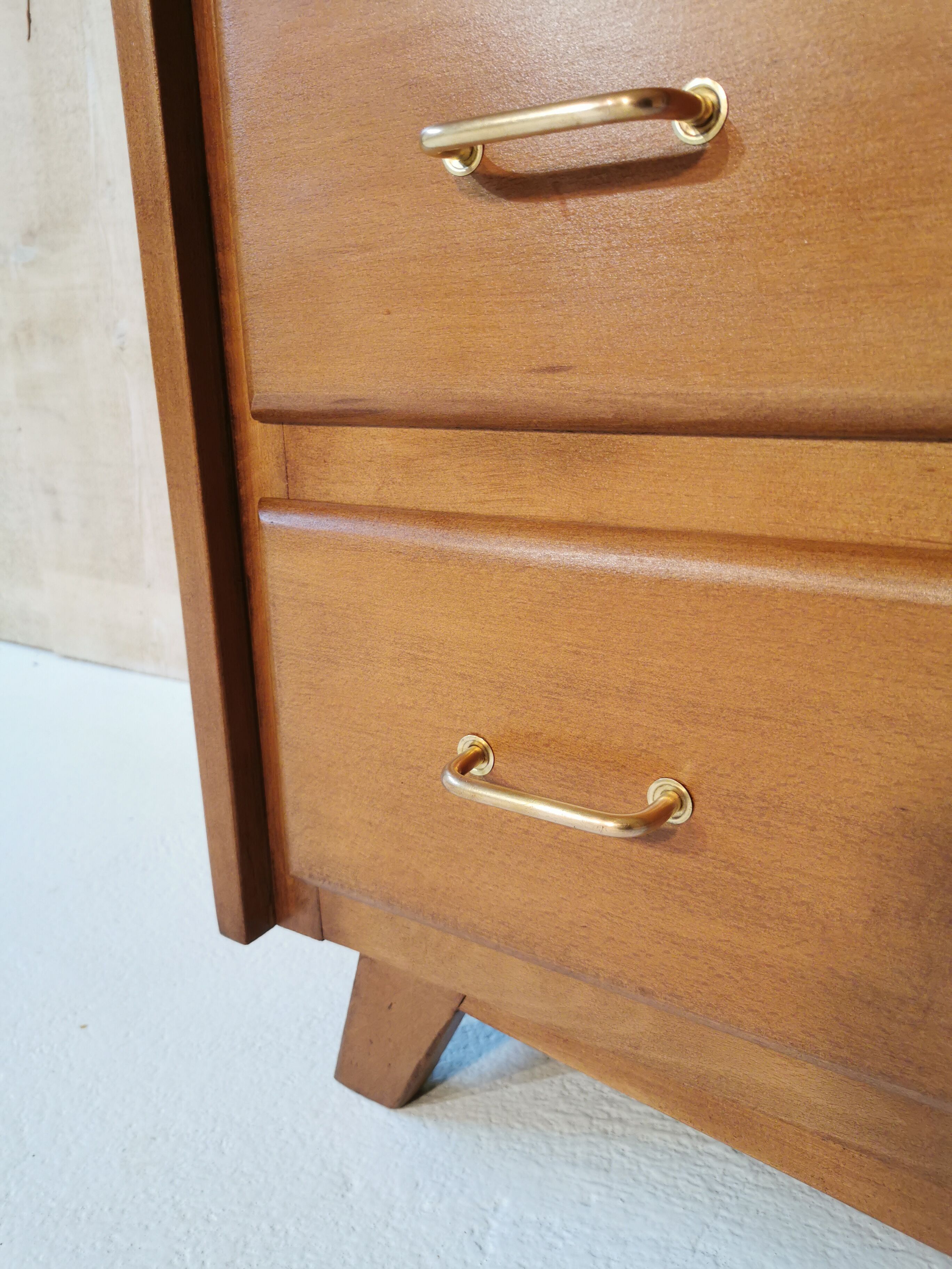 Vintage chest of drawers