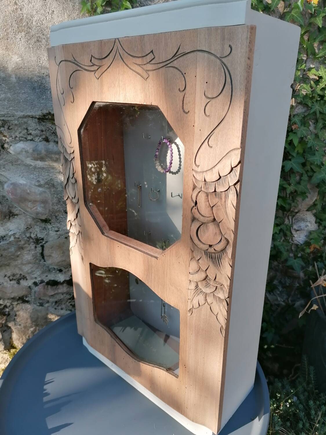 Armoire à bijoux