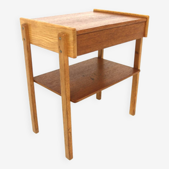 Table de chevet scandinave en teck et en chêne, Suède, 1960