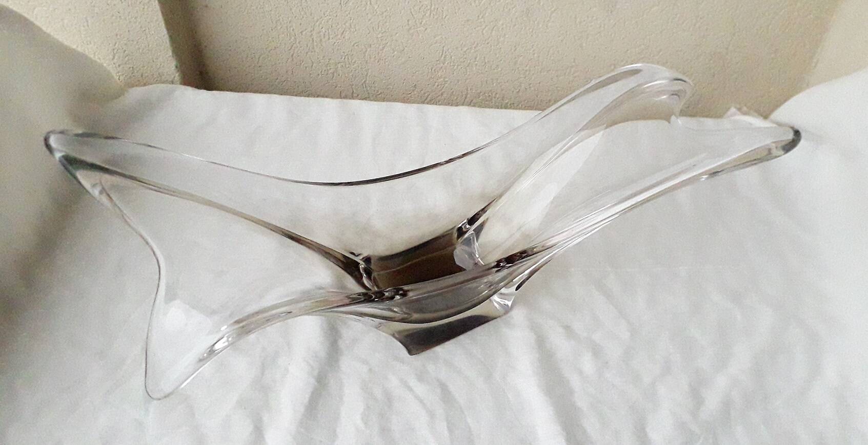 Glass centerpiece cup