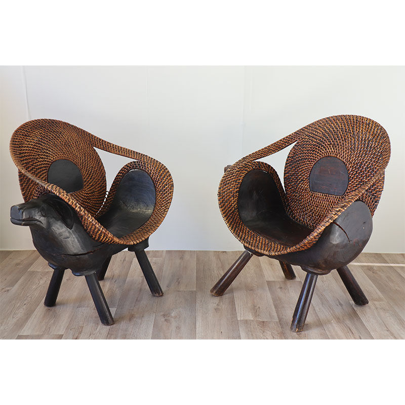 Paire de fauteuils vintage bois sculpté et rotin 1960