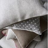 Cushion in linen white polka dots 40 x 40 cm