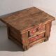 Table basse ancienne peinte en bois d’orme – Chine, vers 1900