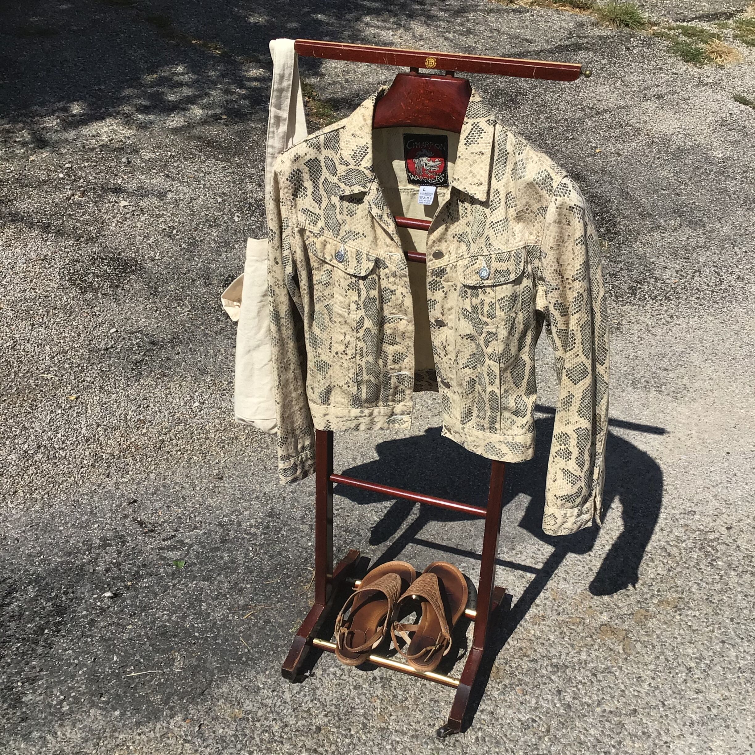 Italian wooden night valet