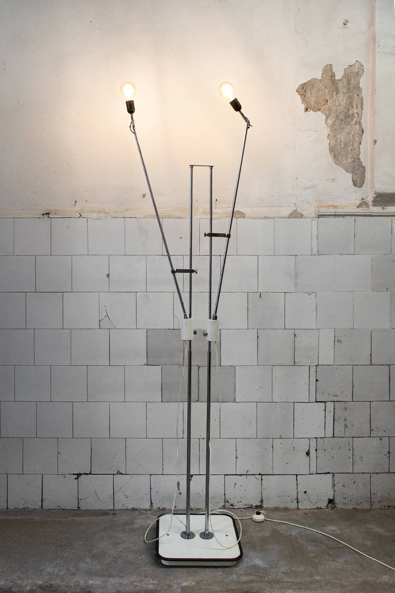 Lampada da terra regolabile Italiana due luci Anni '70