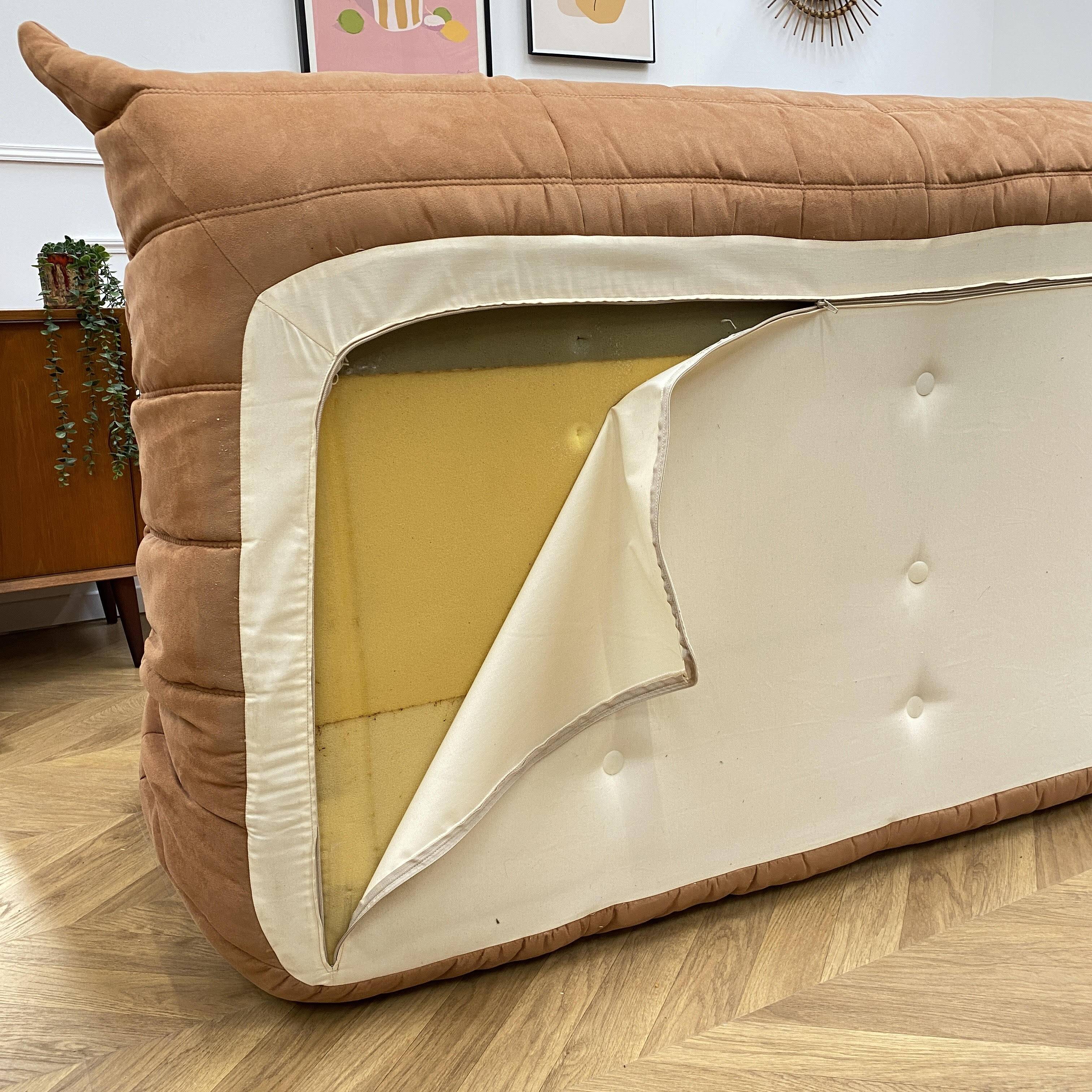 Canapés Togo Ligne Roset reconditionnés officiels à prix réduit