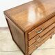 Commode vintage en chêne et poignées chrome – années 60