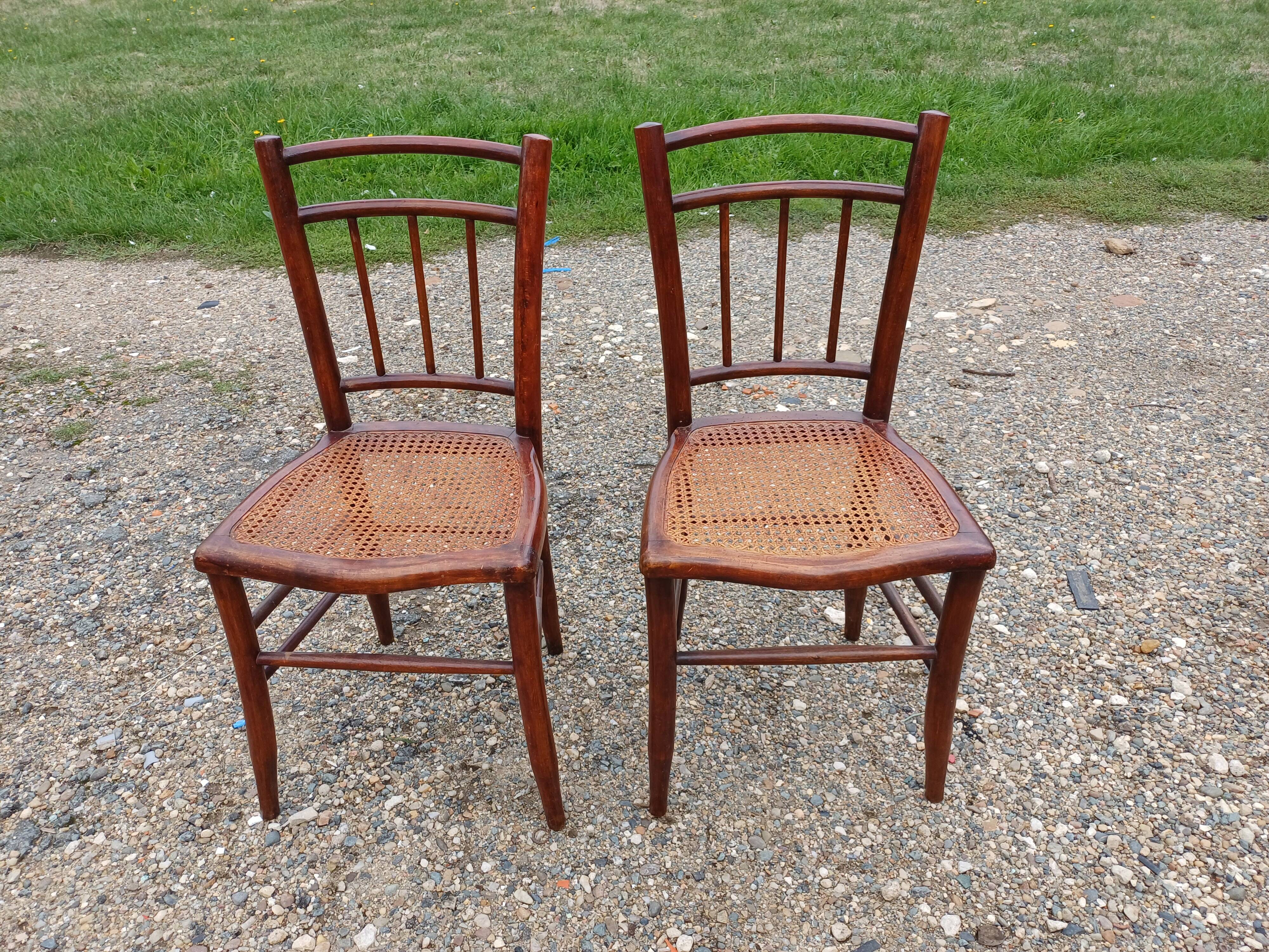 Pair of Thonet Bistro Chairs in Wood and Cane
