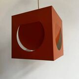 Suspension Cube - Shogo Suzuki pour Orno