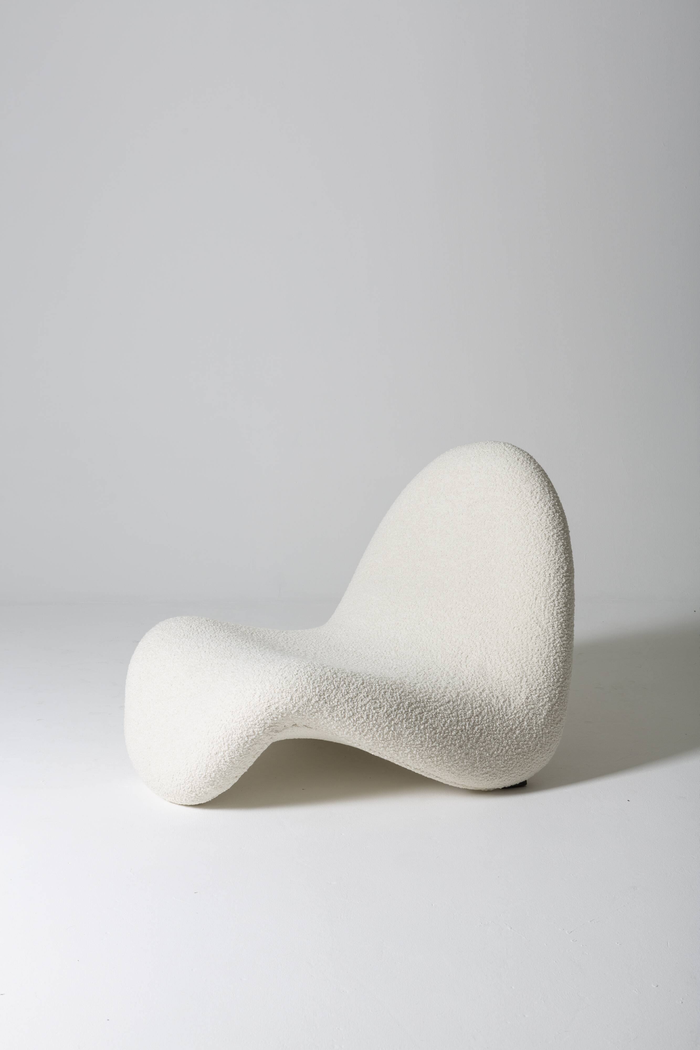 Armchair Tongue F577 by Pierre Paulin Artifort edition
