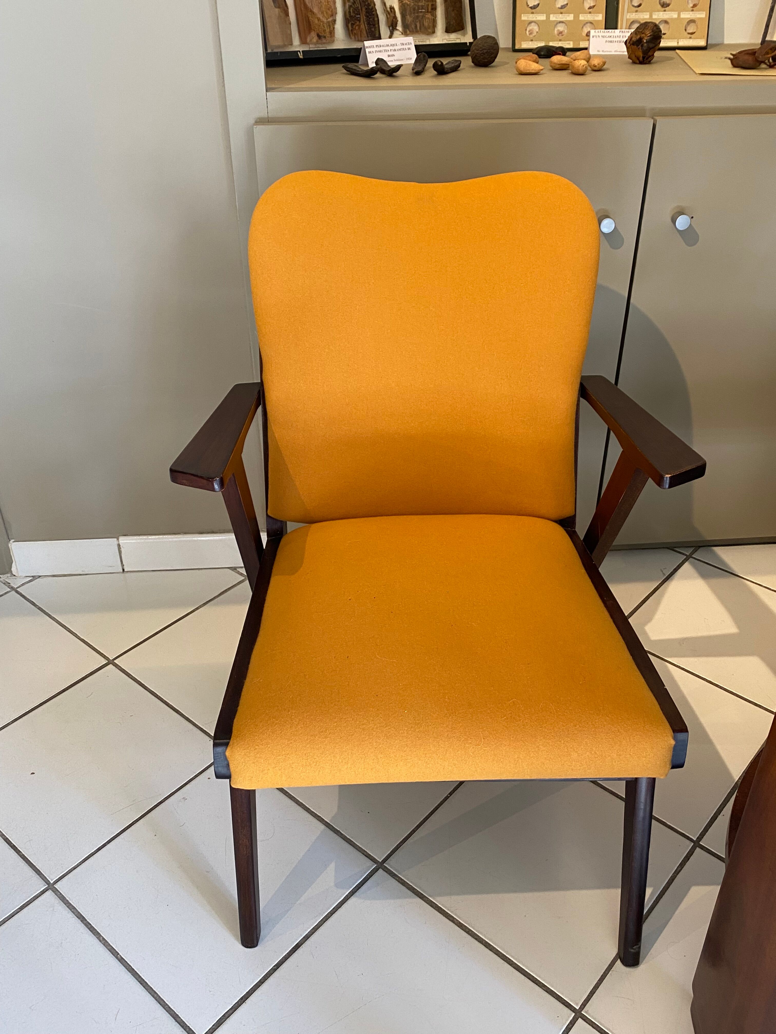 Fauteuil scandinave 50s en bois