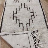 Handmade wool Berber rug 133x70 cm
