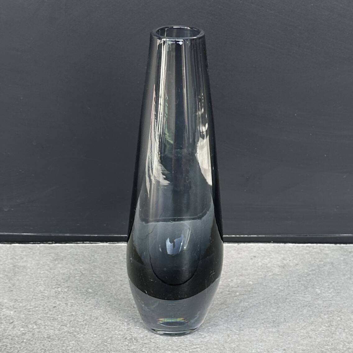 Vase en verre gris vintage scandinave
