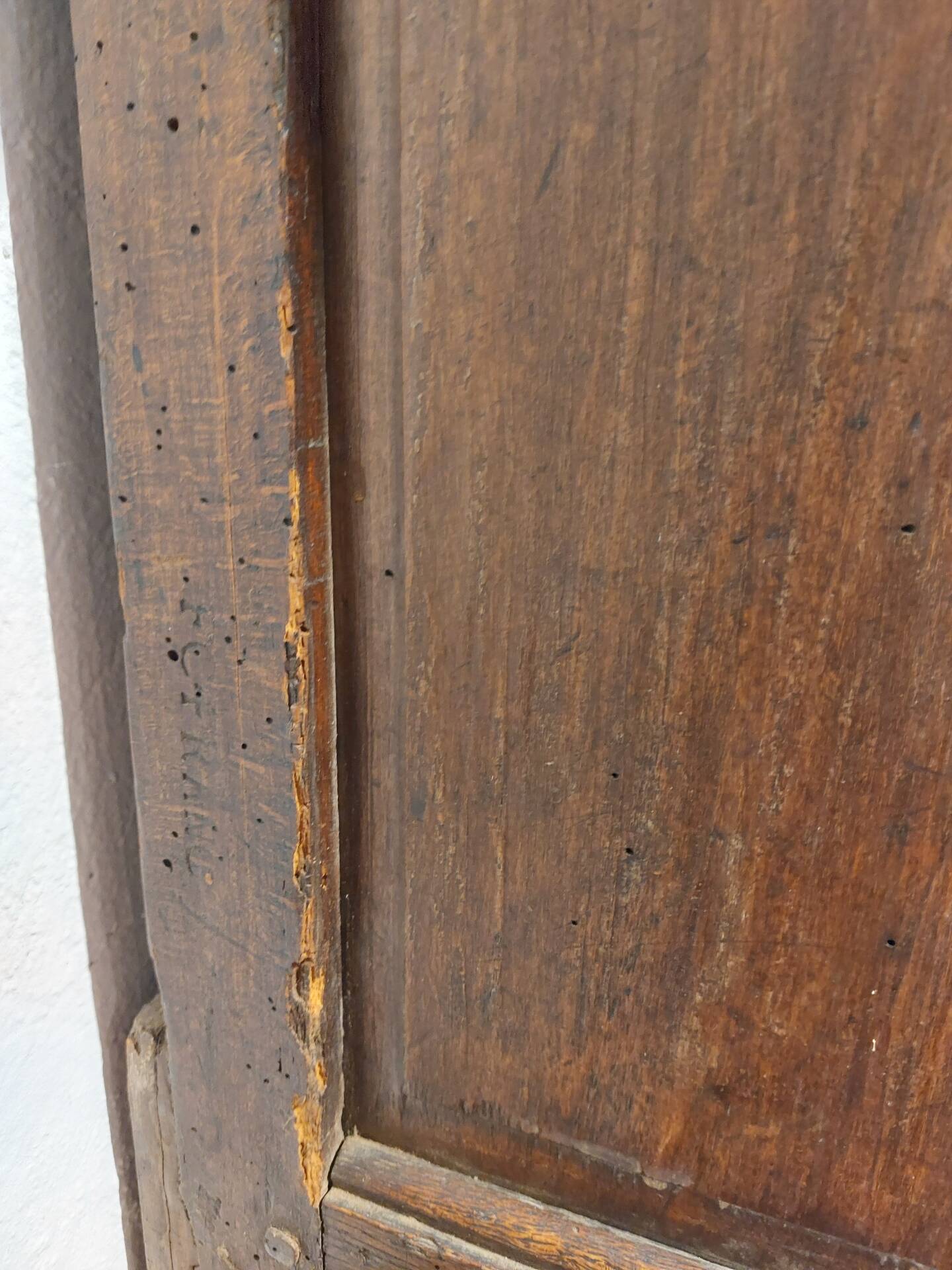 Small Louis XIV period chest of drawers in its original condition.