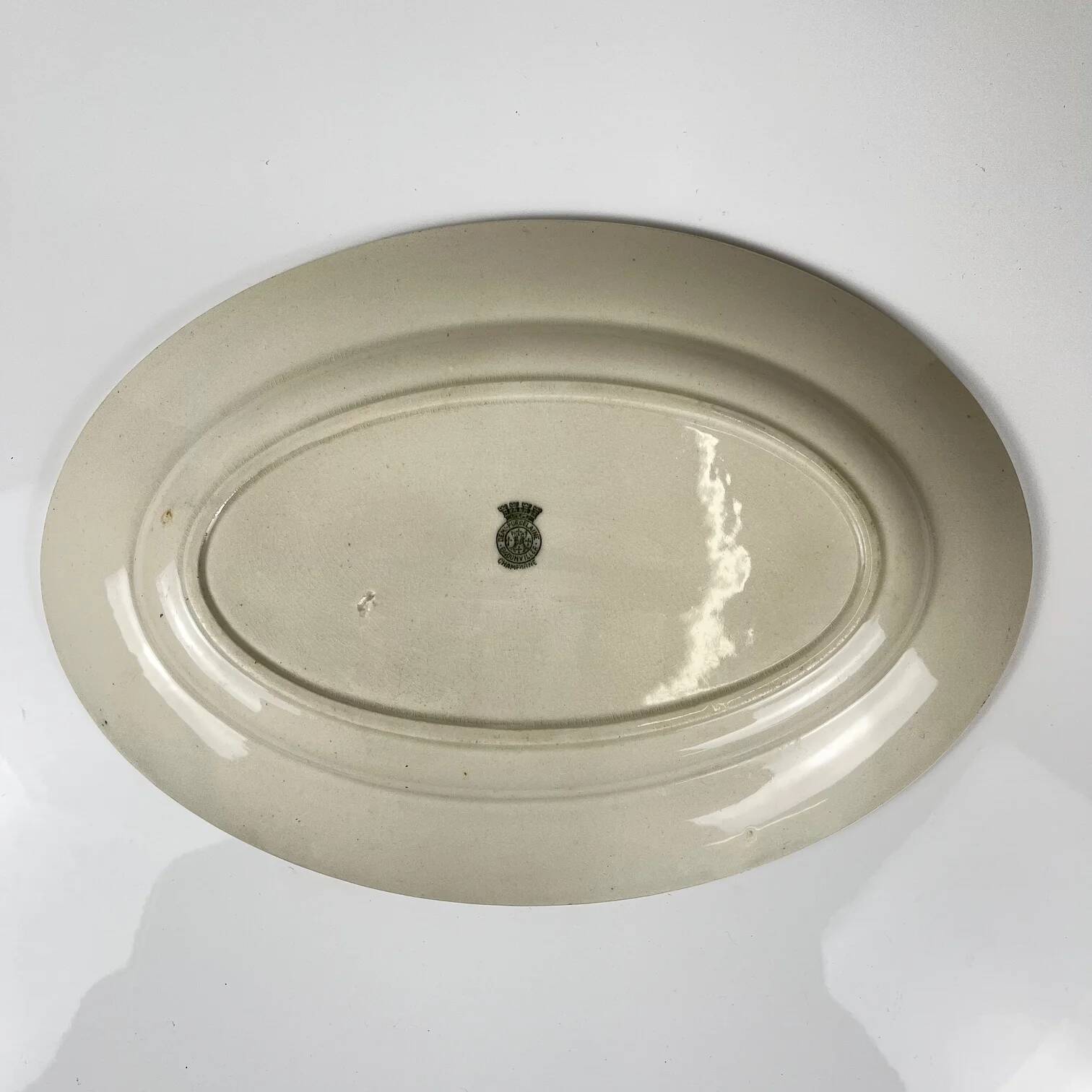 Oval plate model "Champagne", Badonviller, green