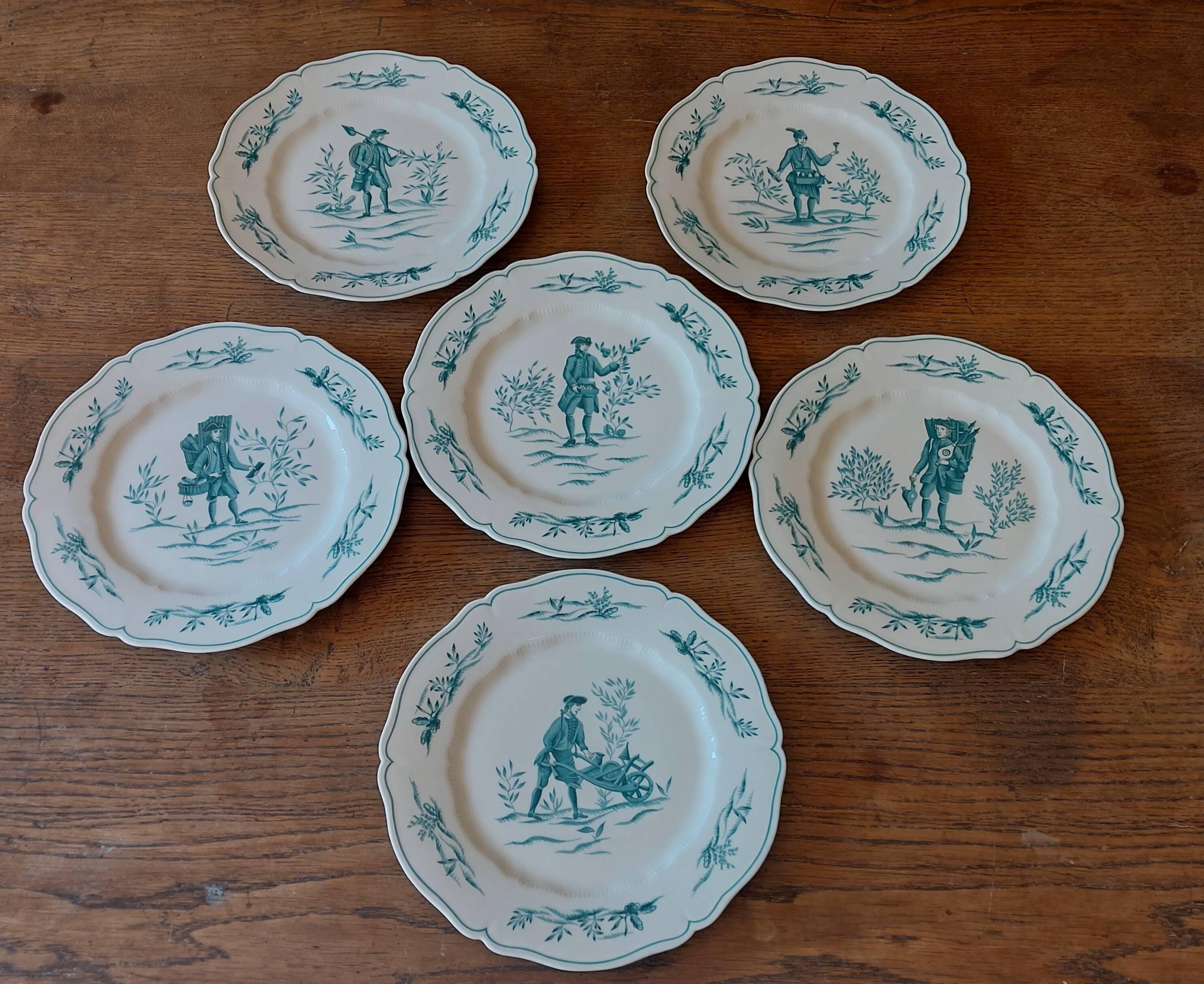 Suite de 6 assiettes Haviland Les Islettes