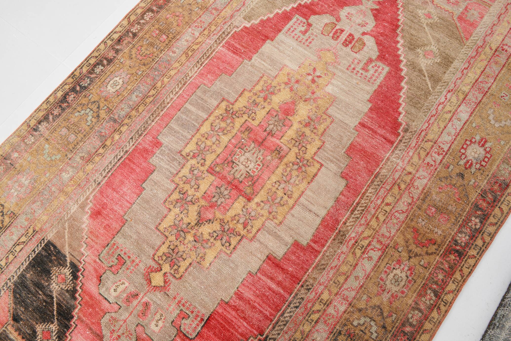 5x9 Red Brown Classic Turkish Rug, 145x300Cm