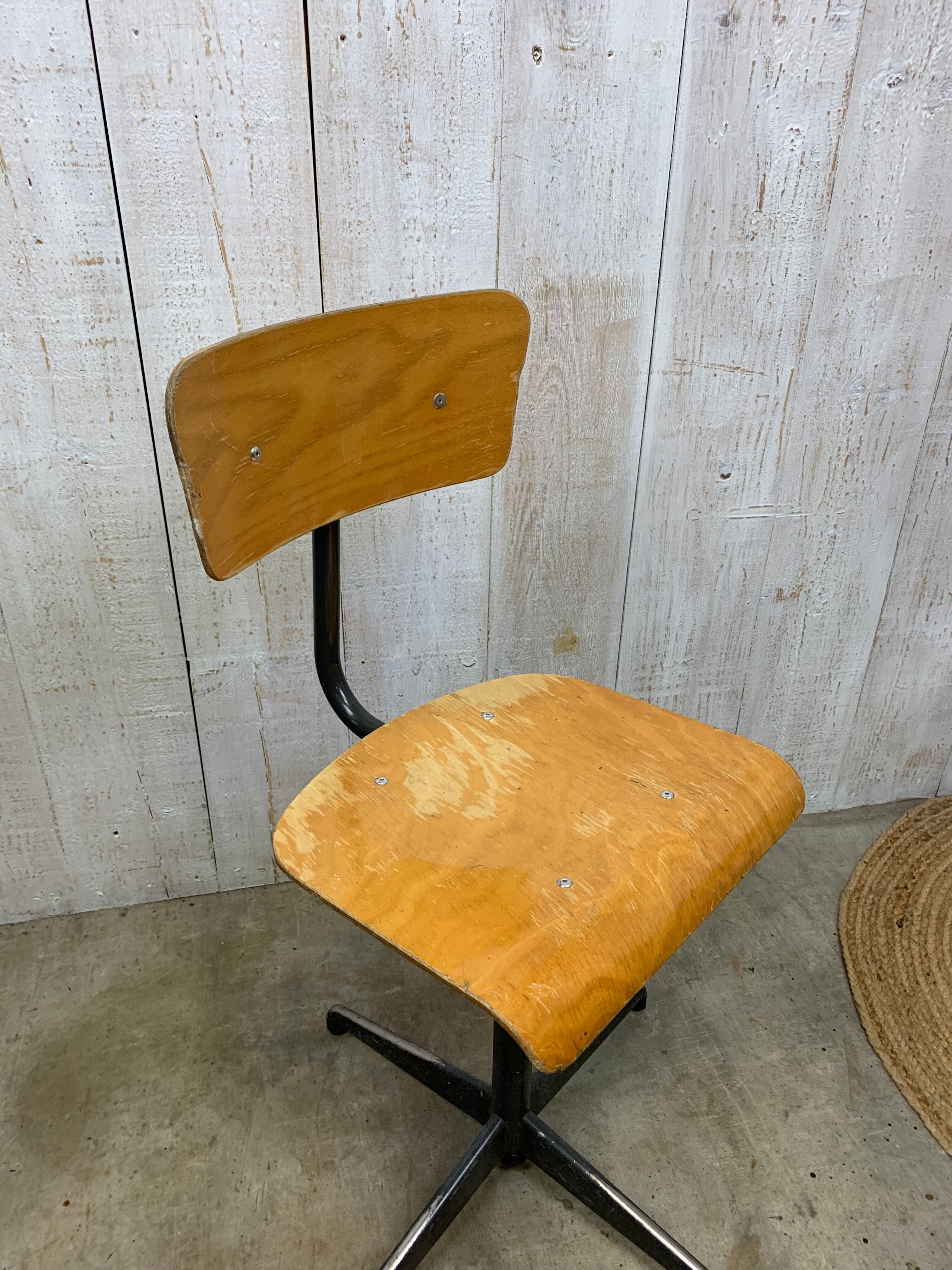 Vintage workshop chair