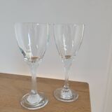 Deux verres à vin en cristal