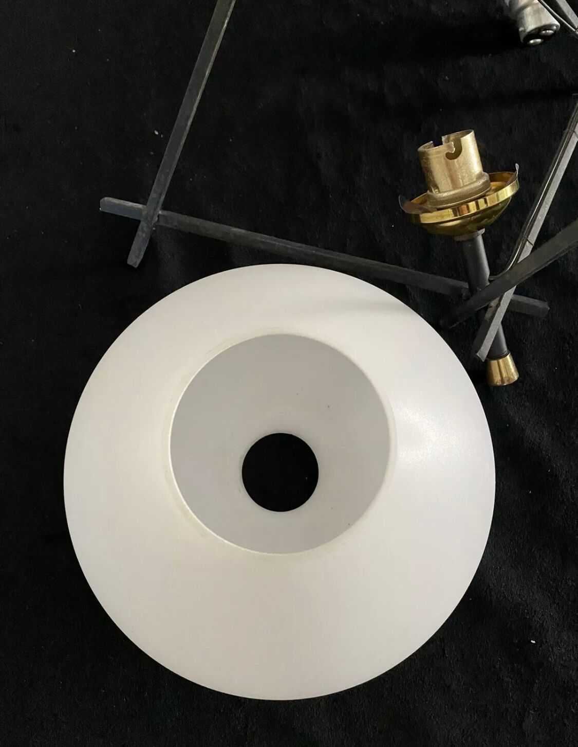 Old lamp opaline and metal house Lunel