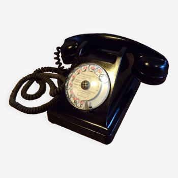 Téléphone vintage à cadran en bakélite