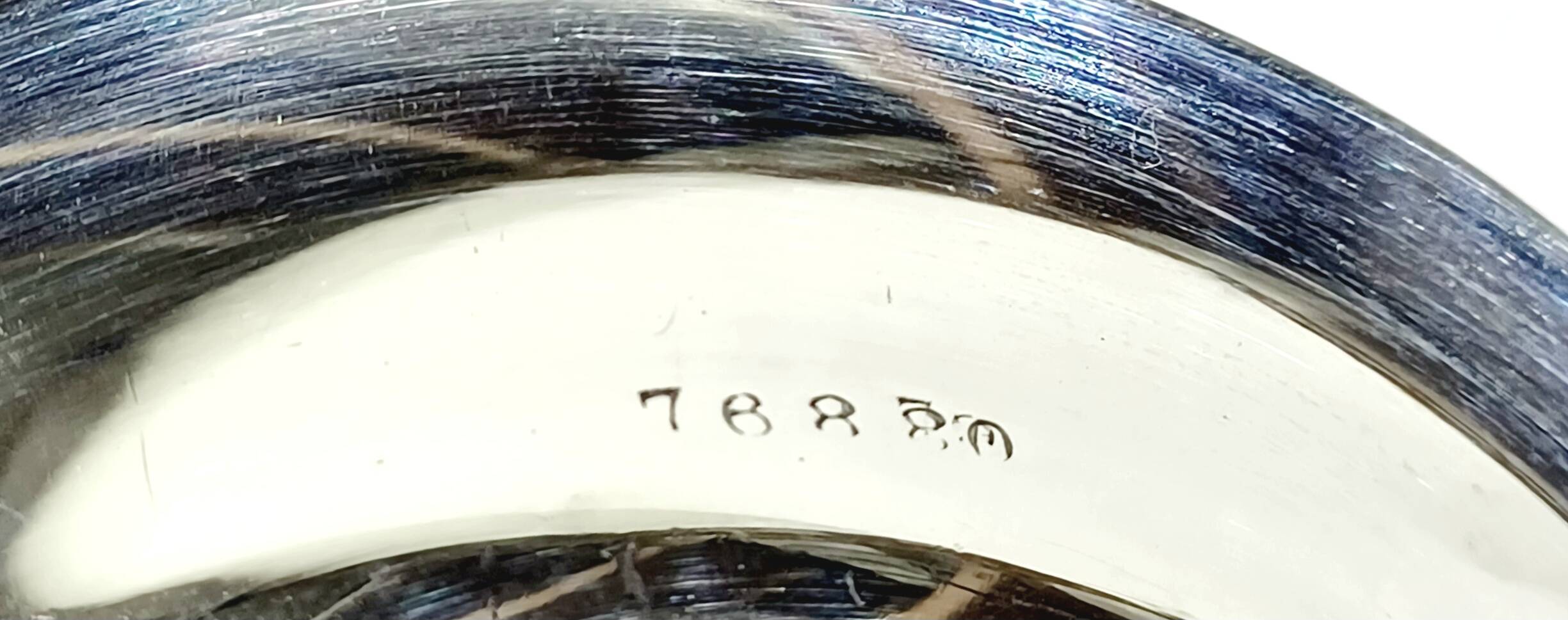 England - Solid silver egg cup