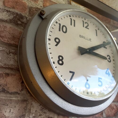 Horloge Brillié industrielle fonctionnelle