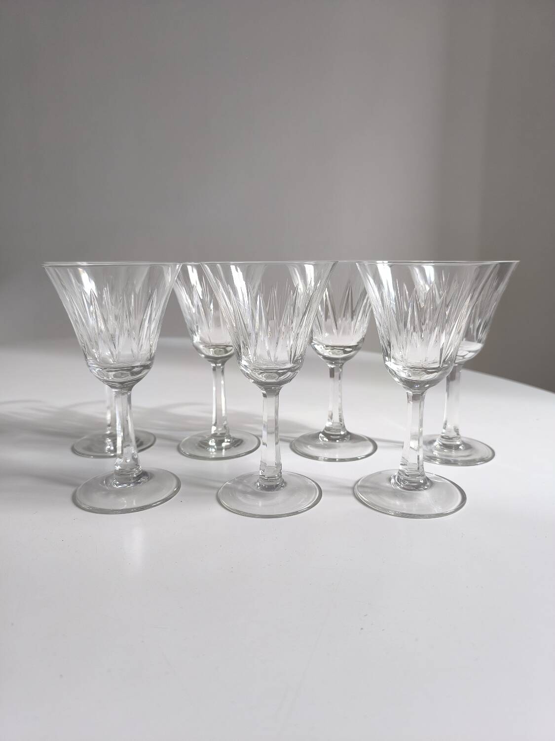 Set of 7 chiseled crystal glasses