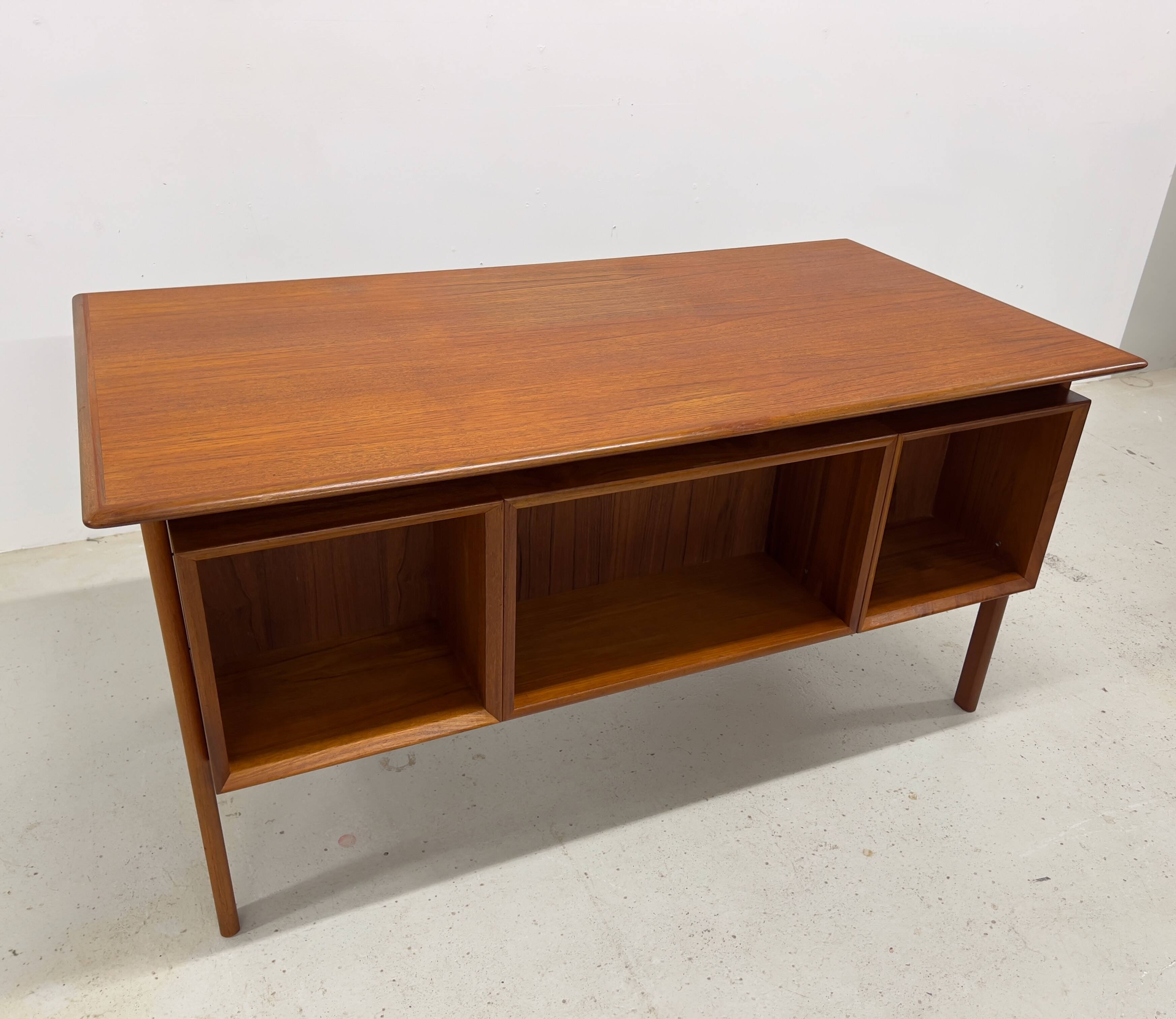 Teak Executive Desk By Arne Vodder For Brouer, 1960s.