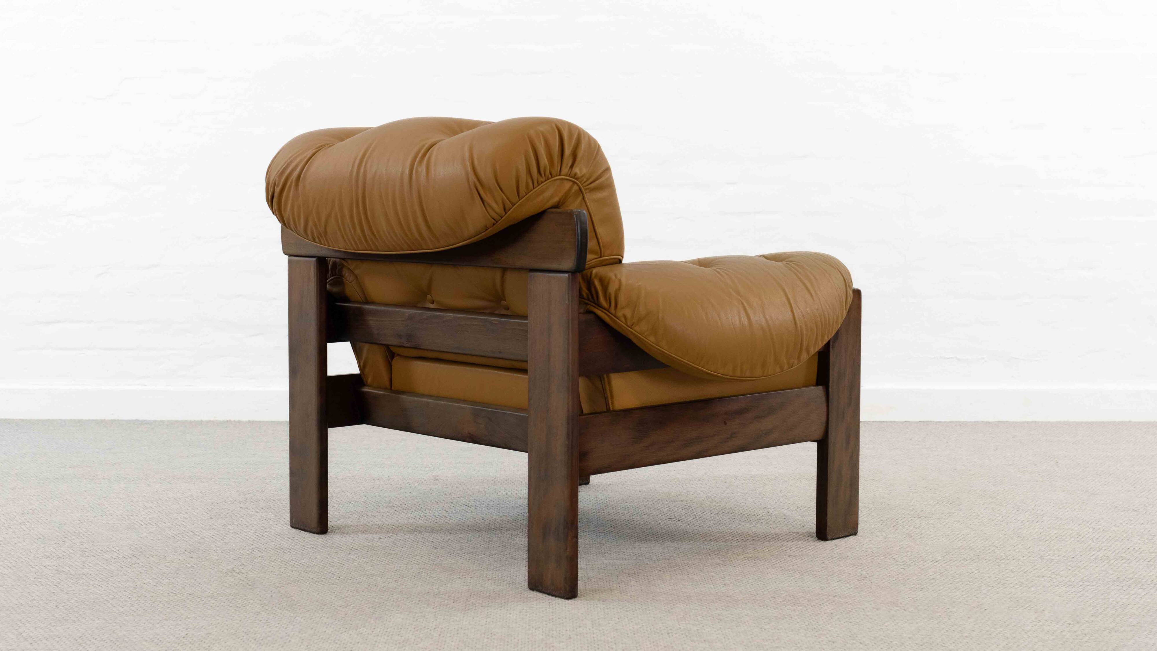 Brazilian Style Leather Seating Group