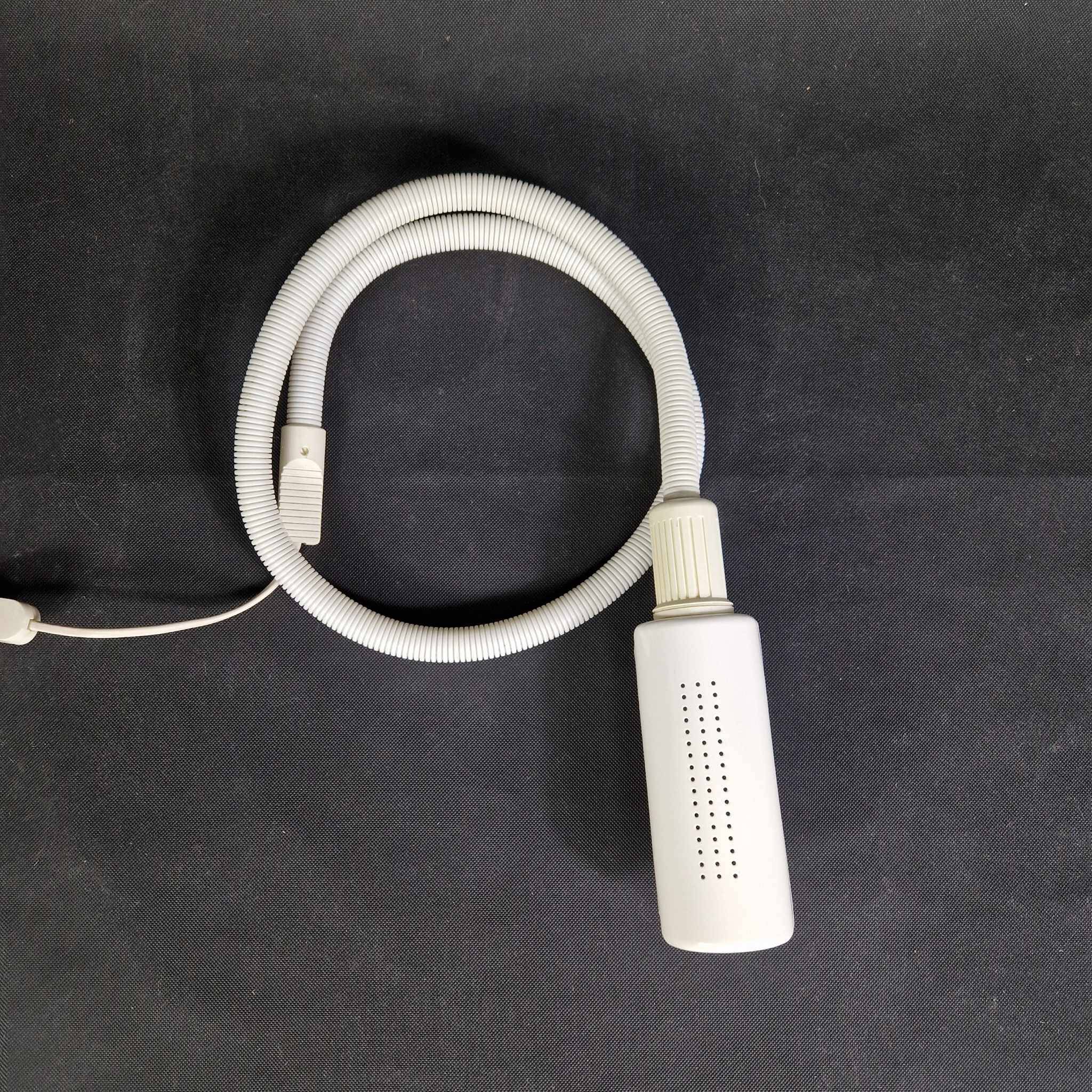 Lampe de bureau design Seneca des années 80 fabriquée en Suède.
