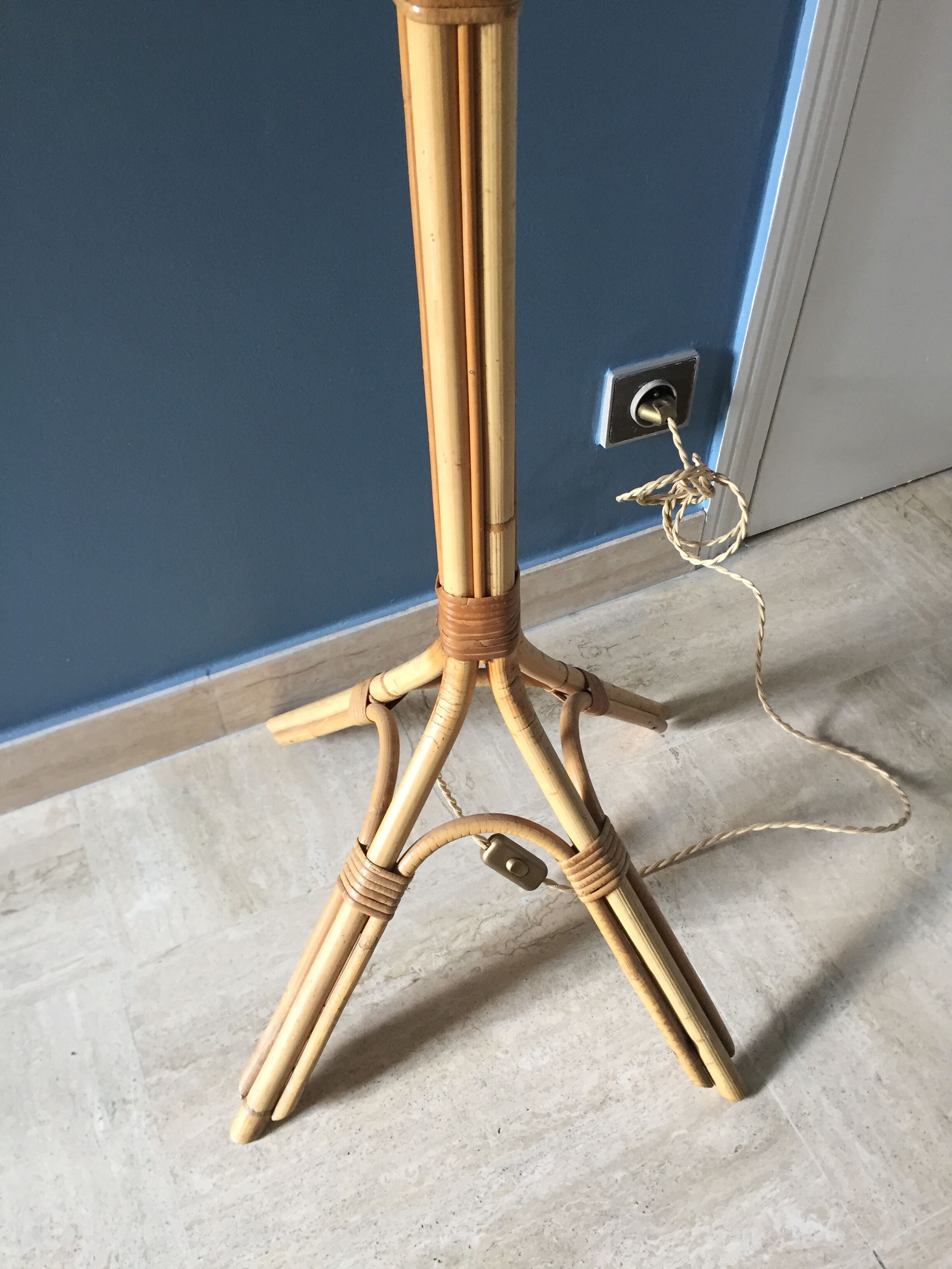 Rattan & bamboo vintage 1960 lamp