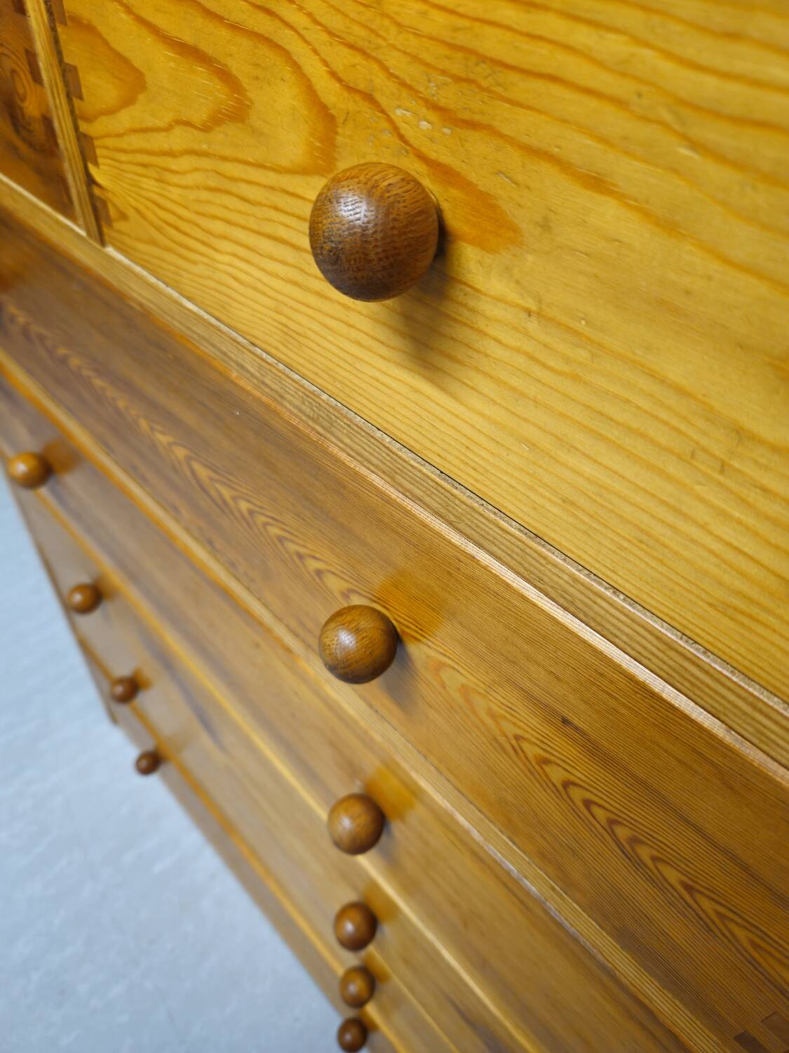 Vintage pine chest of drawers 1980