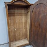 Armoire unique en noyer Ludwikowska 2