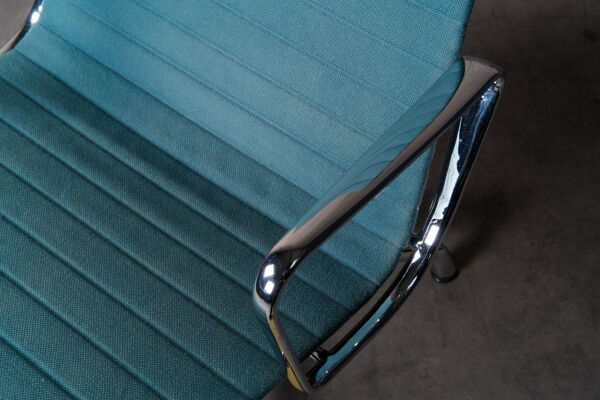 Charles & Ray Eames - Fauteuil Vitra EA116