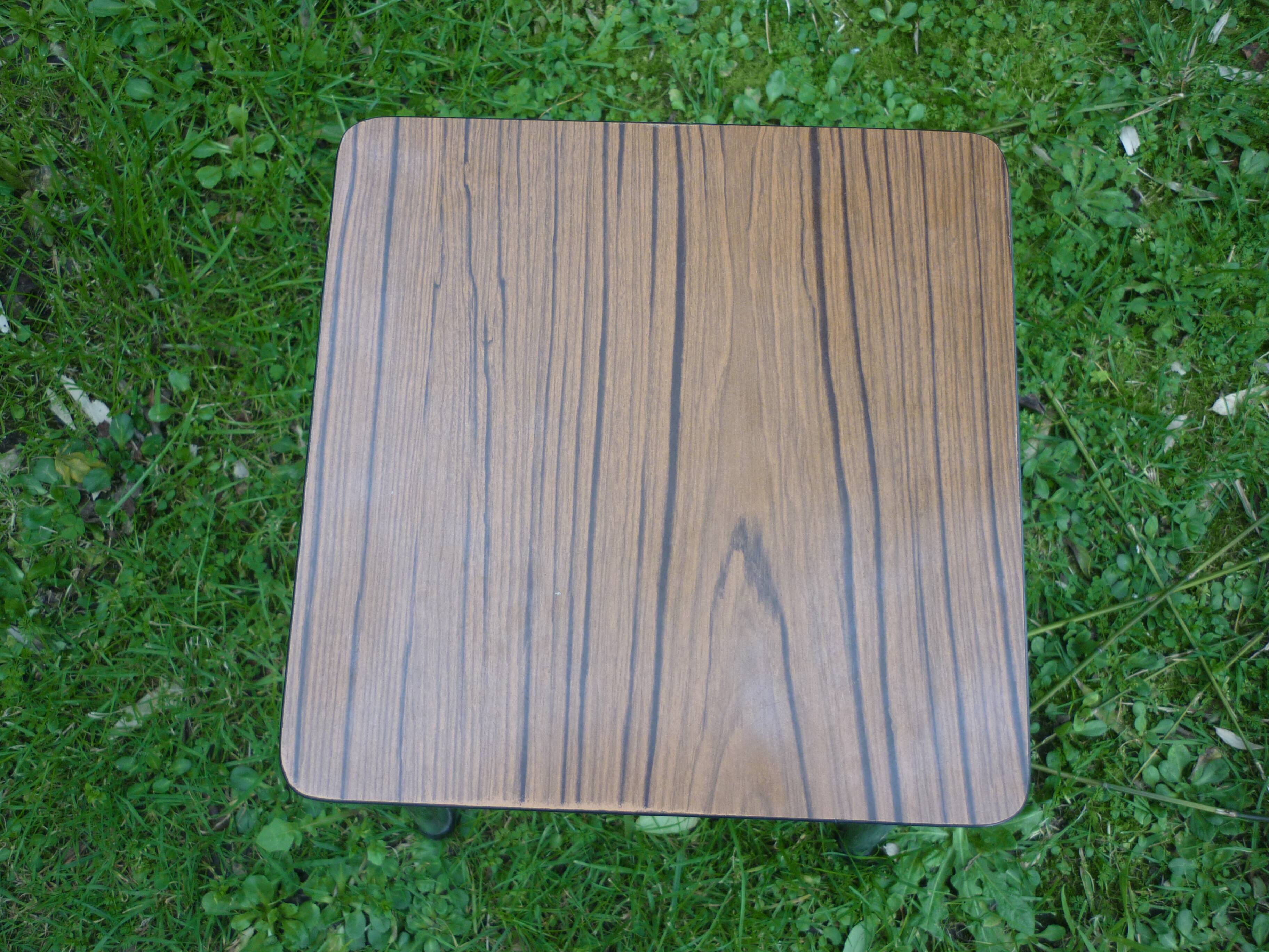 Brown Formica chest set